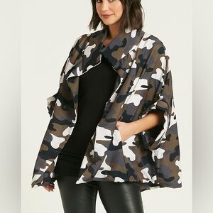 PLANET Camo Chic Cape